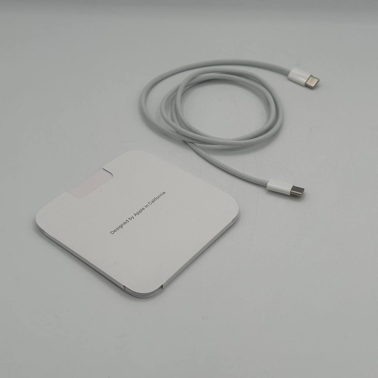 Apple AirPods Max A3184 (USB-C) Wireless Over-Ear Headphones Midnight