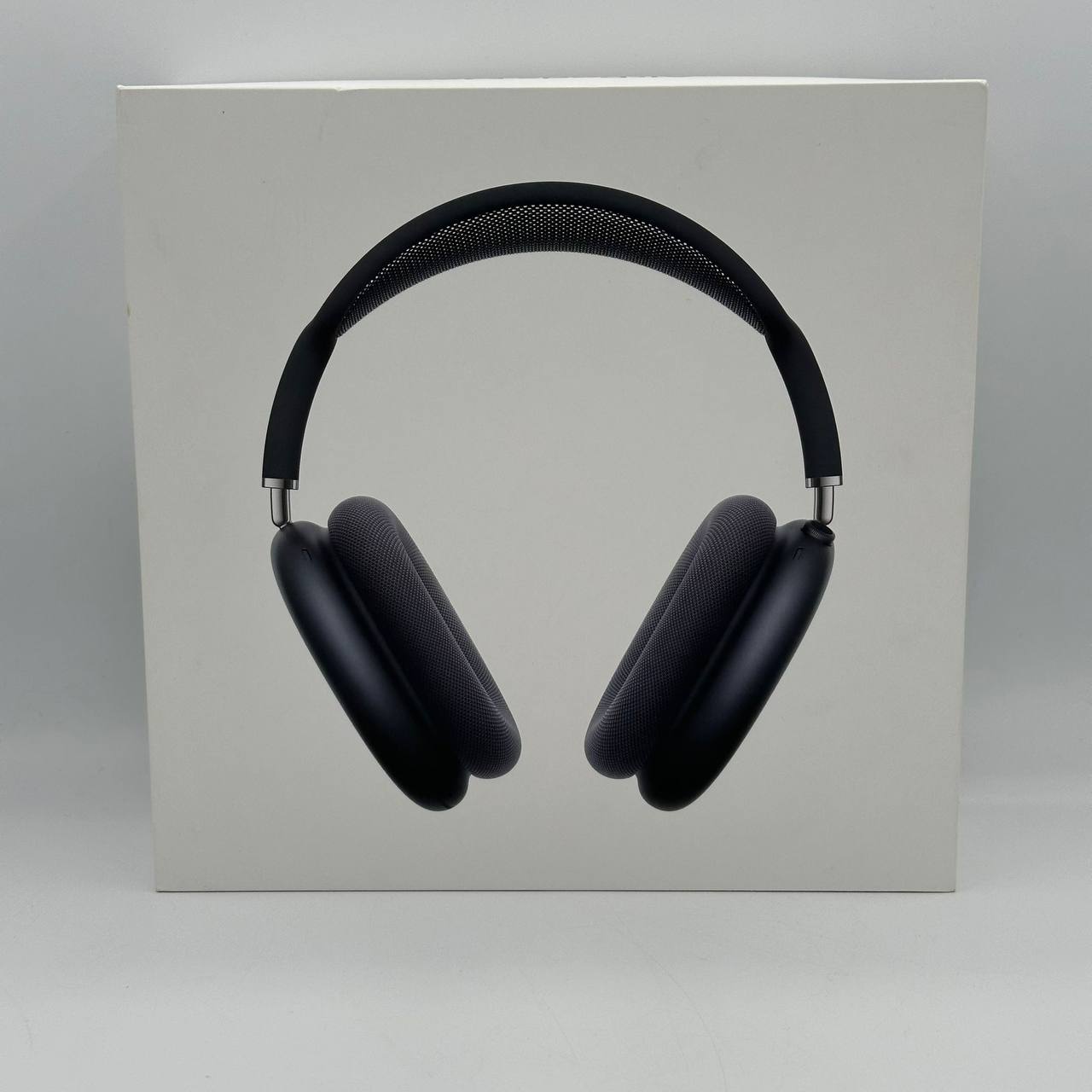 Apple AirPods Max A3184 (USB-C) Wireless Over-Ear Headphones Midnight
