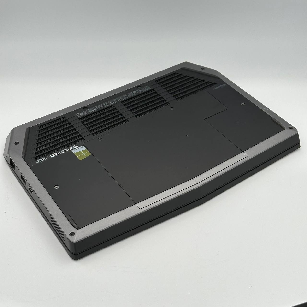 Alienware 13 R2 AlienwareR2 i7-6500U 16GB RAM 256+512GB SSD GeForce GTX 960M