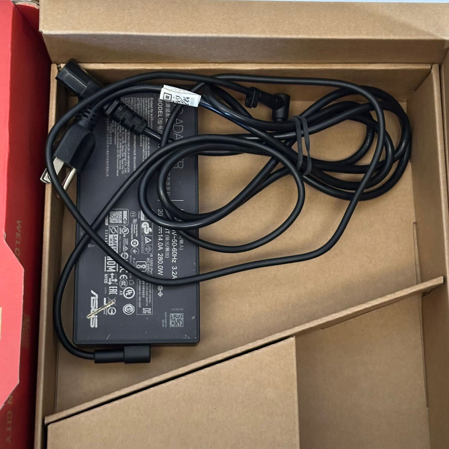 Asus ROG Strix G614J 16" i9-14900HX 2.2GHz 32GB RAM 2TB SSD GeForce RTX 4070