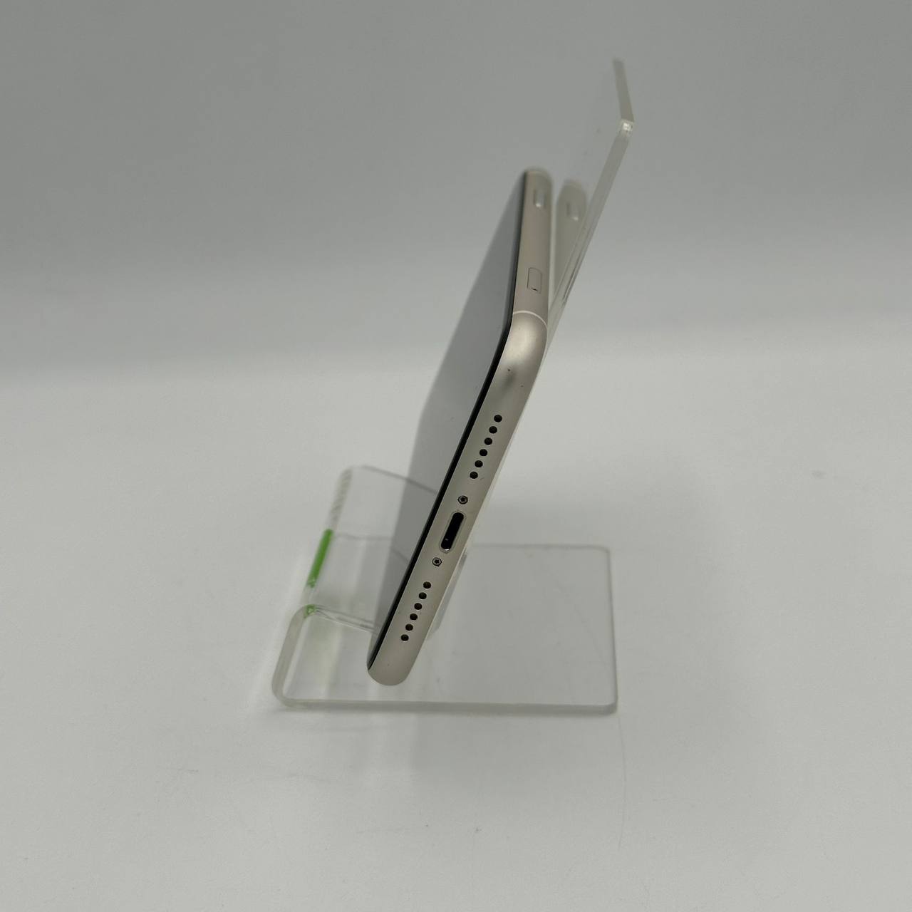 Apple iPhone 11 64GB White