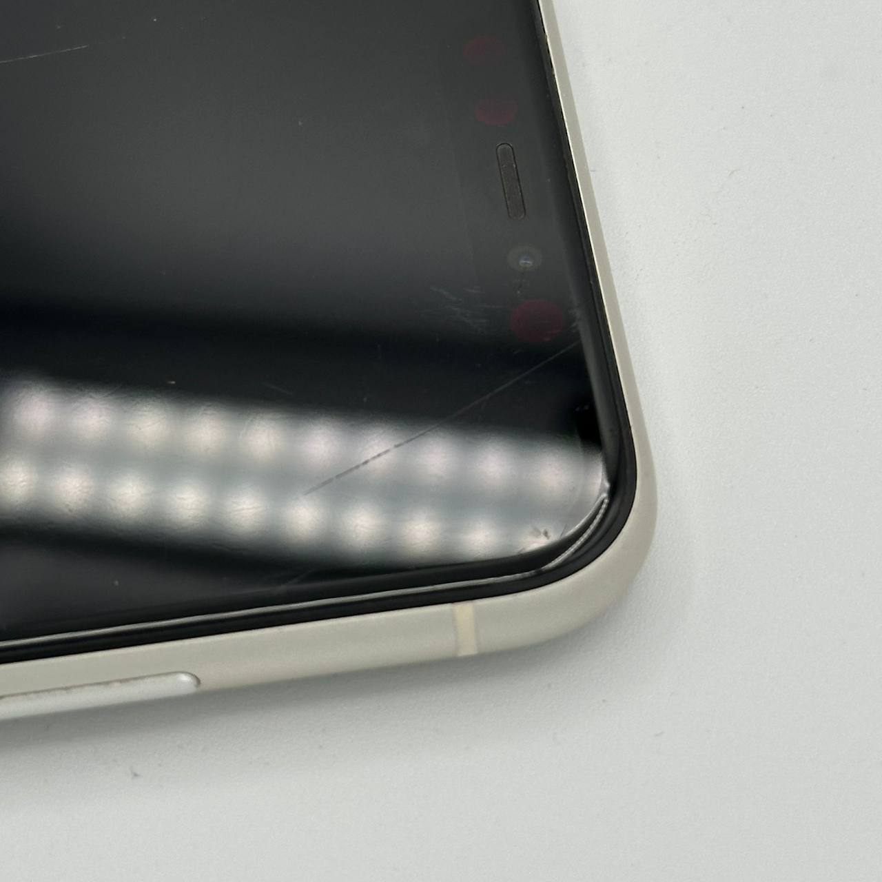 Apple iPhone 11 64GB White