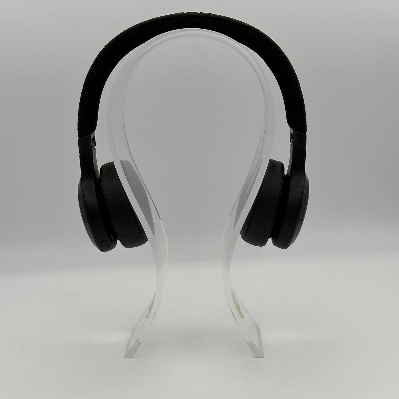 JBL Tune 670NC Wireless Noise Cancelling On-Ear Headphones Black