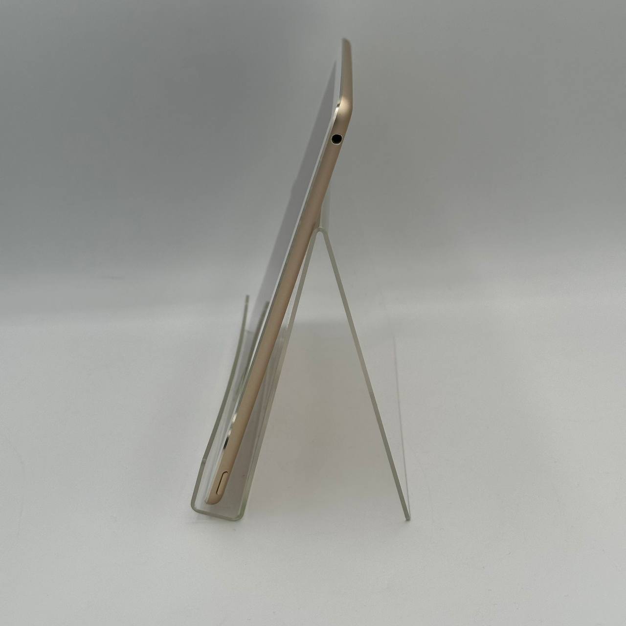 Apple iPad Air 2nd Gen (WiFi Only) 16GB Gold