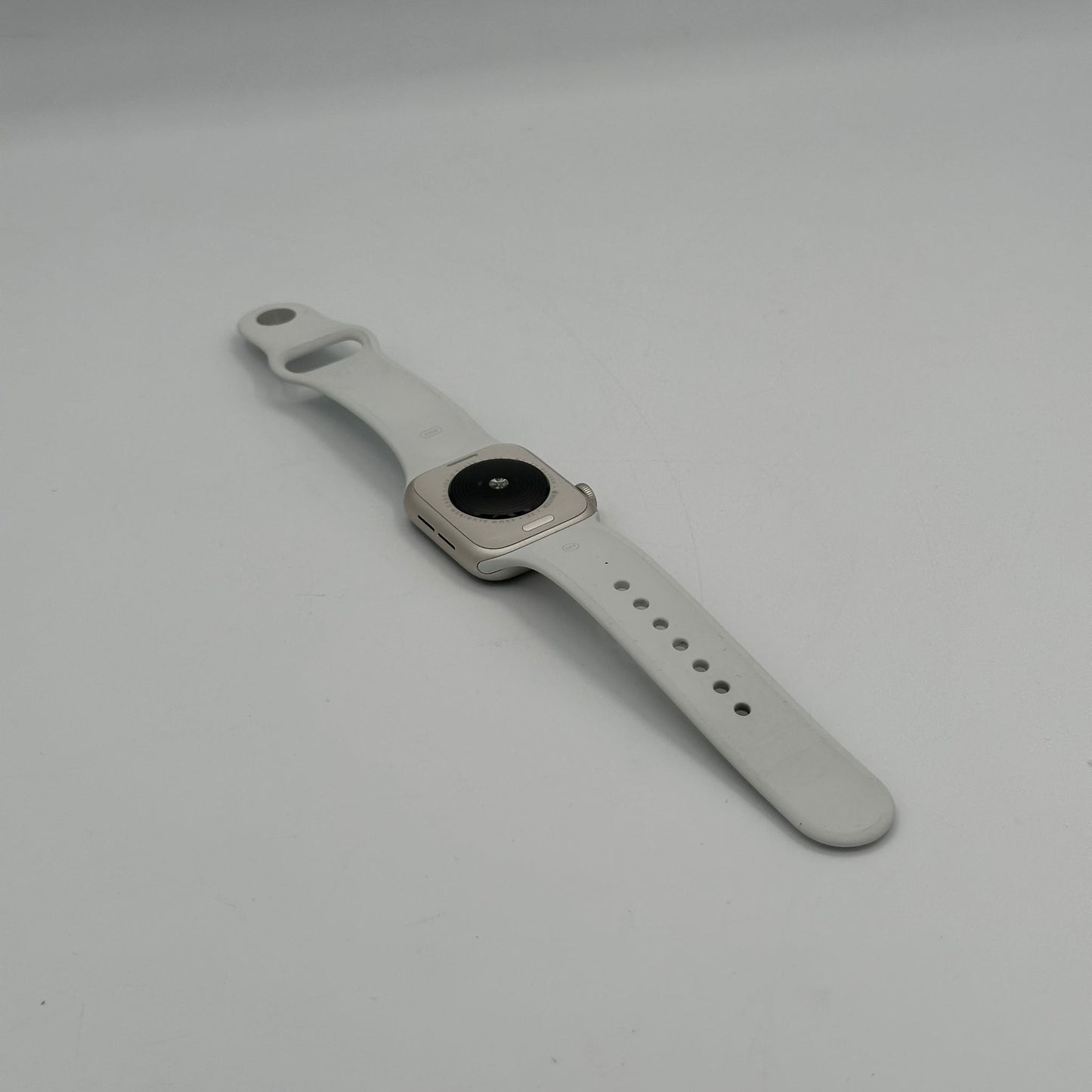 Apple Watch SE 2nd Gen (GPS Only) 40MM Starlight Aluminum