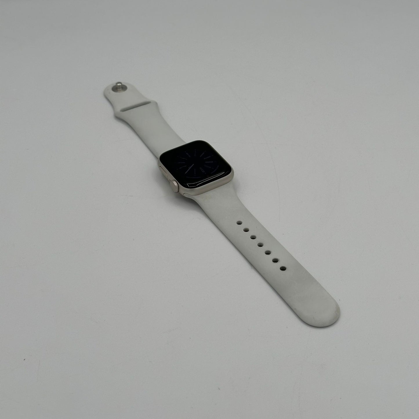 Apple Watch SE 2nd Gen (GPS Only) 40MM Starlight Aluminum