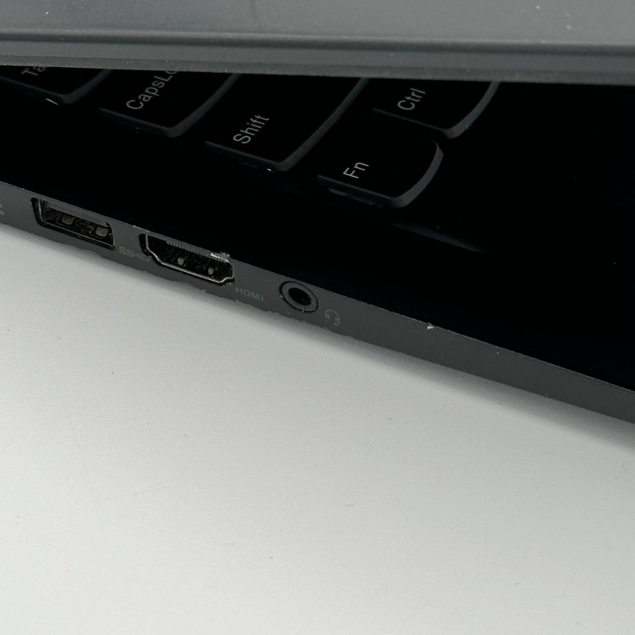 Lenovo ThinkPad T490s 14" i5-8265U 8GB RAM 256GB SSD